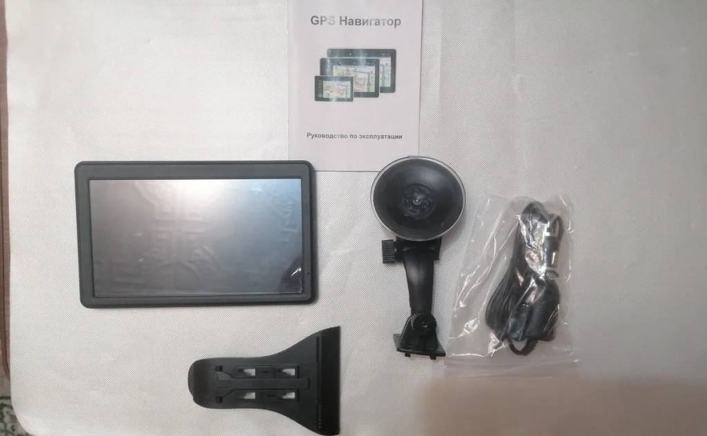 Обзор на GPS-навигатор Eplutus GPS-720
